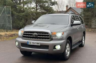 Позашляховик / Кросовер Toyota Sequoia 2016 в Трускавці