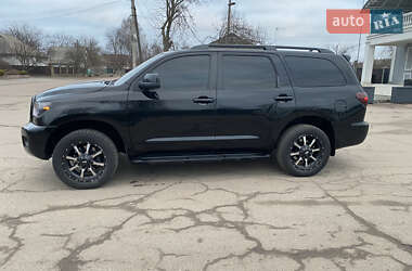 Позашляховик / Кросовер Toyota Sequoia 2012 в Києві