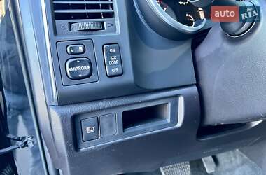 Позашляховик / Кросовер Toyota Sequoia 2018 в 