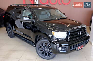 Позашляховик / Кросовер Toyota Sequoia 2011 в 