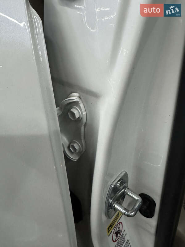 Позашляховик / Кросовер Toyota Sequoia 2013 в Києві