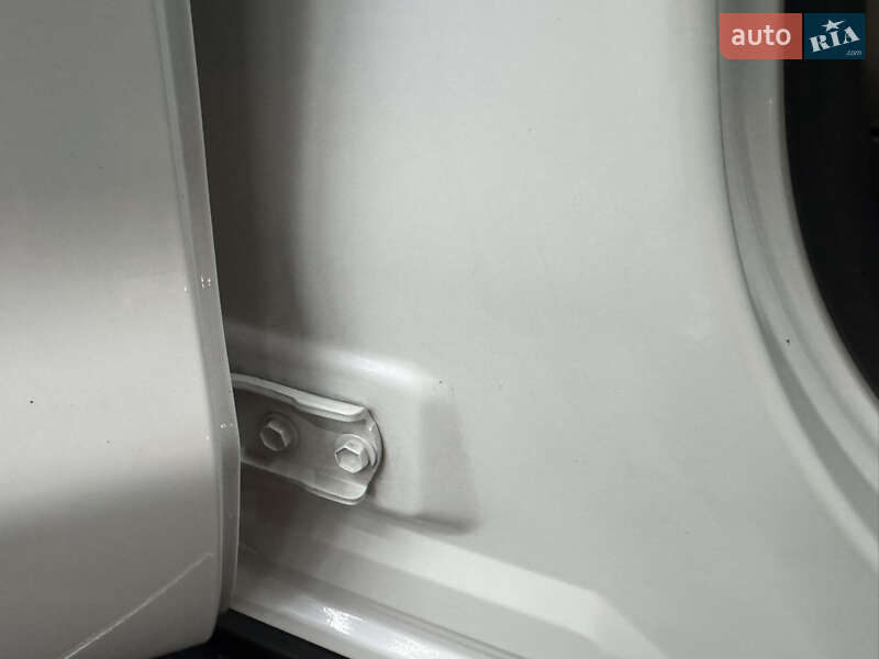 Позашляховик / Кросовер Toyota Sequoia 2013 в Києві