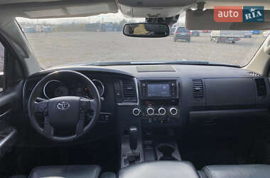 Внедорожник / Кроссовер Toyota Sequoia 2019 в 