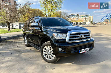Внедорожник / Кроссовер Toyota Sequoia 2011 в Харькове