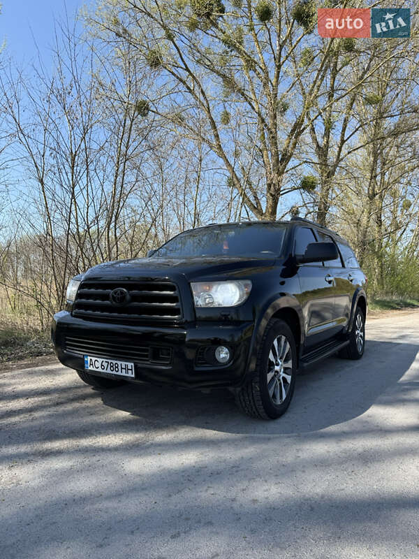 Toyota Sequoia 2008