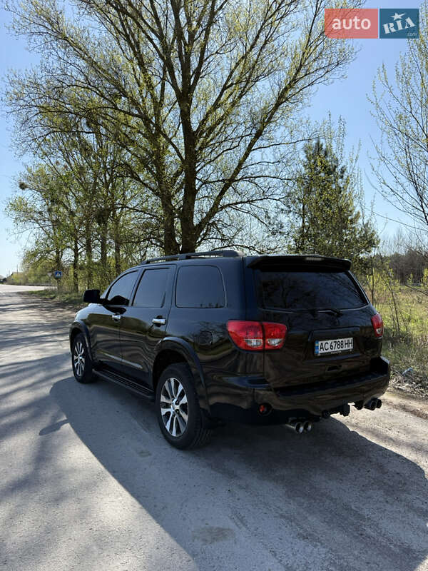 Внедорожник / Кроссовер Toyota Sequoia 2008 в Луцке