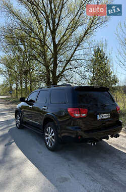 Внедорожник / Кроссовер Toyota Sequoia 2008 в 