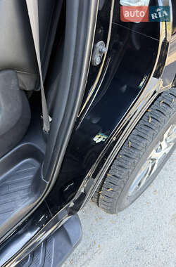 Внедорожник / Кроссовер Toyota Sequoia 2008 в 
