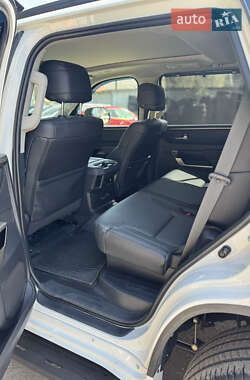 Позашляховик / Кросовер Toyota Sequoia 2023 в 