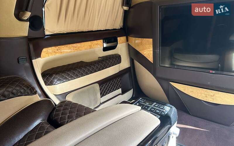 Внедорожник / Кроссовер Toyota Sequoia 2008 в Черновцах