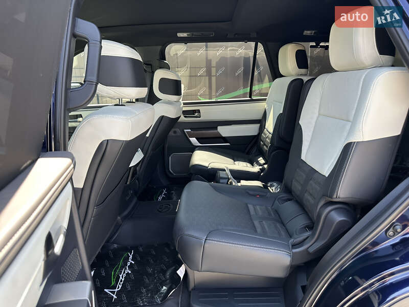 Внедорожник / Кроссовер Toyota Sequoia 2023 в Киеве