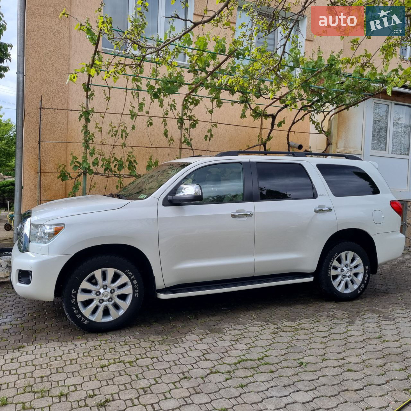 2014 Toyota Sequoia - мініатюра 14
