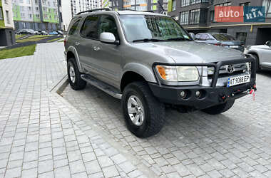 Внедорожник / Кроссовер Toyota Sequoia 2005 в 