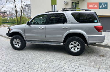Внедорожник / Кроссовер Toyota Sequoia 2005 в 