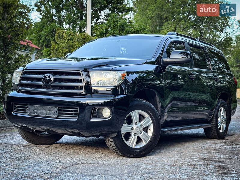Позашляховик / Кросовер Toyota Sequoia 2008 в 