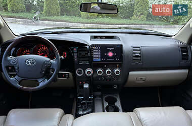 Позашляховик / Кросовер Toyota Sequoia 2008 в 