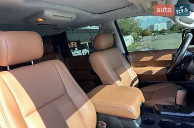 Внедорожник / Кроссовер Toyota Sequoia 2008 в 
