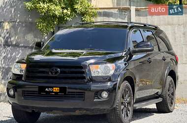 Внедорожник / Кроссовер Toyota Sequoia 2008 в 