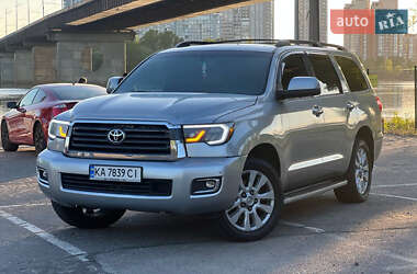 Внедорожник / Кроссовер Toyota Sequoia 2008 в Киеве