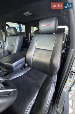 Позашляховик / Кросовер Toyota Sequoia 2021 в 