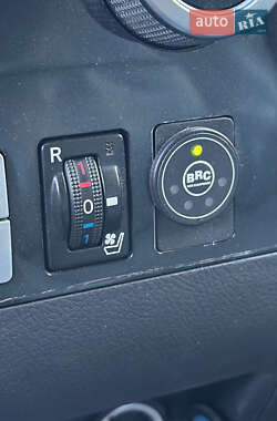 Внедорожник / Кроссовер Toyota Sequoia 2008 в 