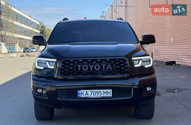 Внедорожник / Кроссовер Toyota Sequoia 2008 в 