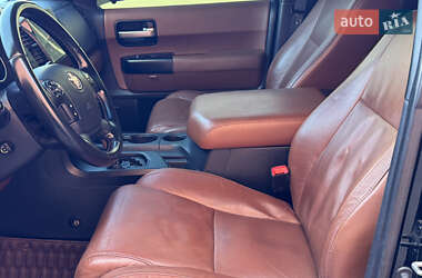 Внедорожник / Кроссовер Toyota Sequoia 2008 в 