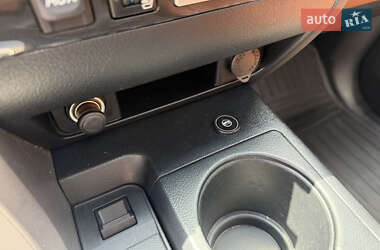 Внедорожник / Кроссовер Toyota Sequoia 2012 в 