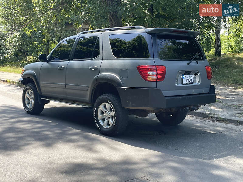 Внедорожник / Кроссовер Toyota Sequoia 2000 в Киеве