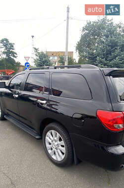 Внедорожник / Кроссовер Toyota Sequoia 2008 в 