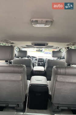 Внедорожник / Кроссовер Toyota Sequoia 2008 в 