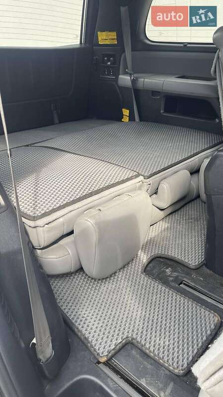 Внедорожник / Кроссовер Toyota Sequoia 2011 в Киеве