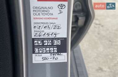Внедорожник / Кроссовер Toyota Sequoia 2011 в 