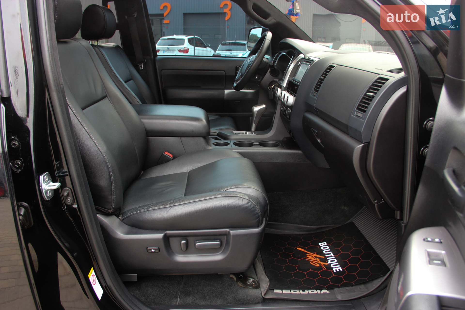 2017 Toyota Sequoia - мініатюра 35