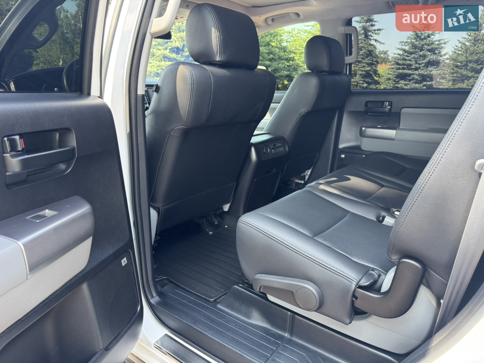 2018 Toyota Sequoia - мініатюра 58