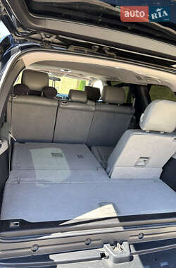 Внедорожник / Кроссовер Toyota Sequoia 2012 в 