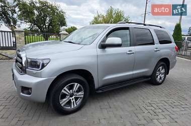 Внедорожник / Кроссовер Toyota Sequoia 2014 в Коломые