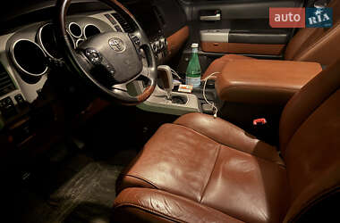 Позашляховик / Кросовер Toyota Sequoia 2008 в Дніпрі