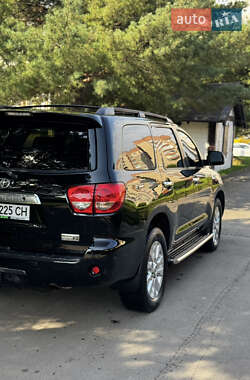 Внедорожник / Кроссовер Toyota Sequoia 2008 в 