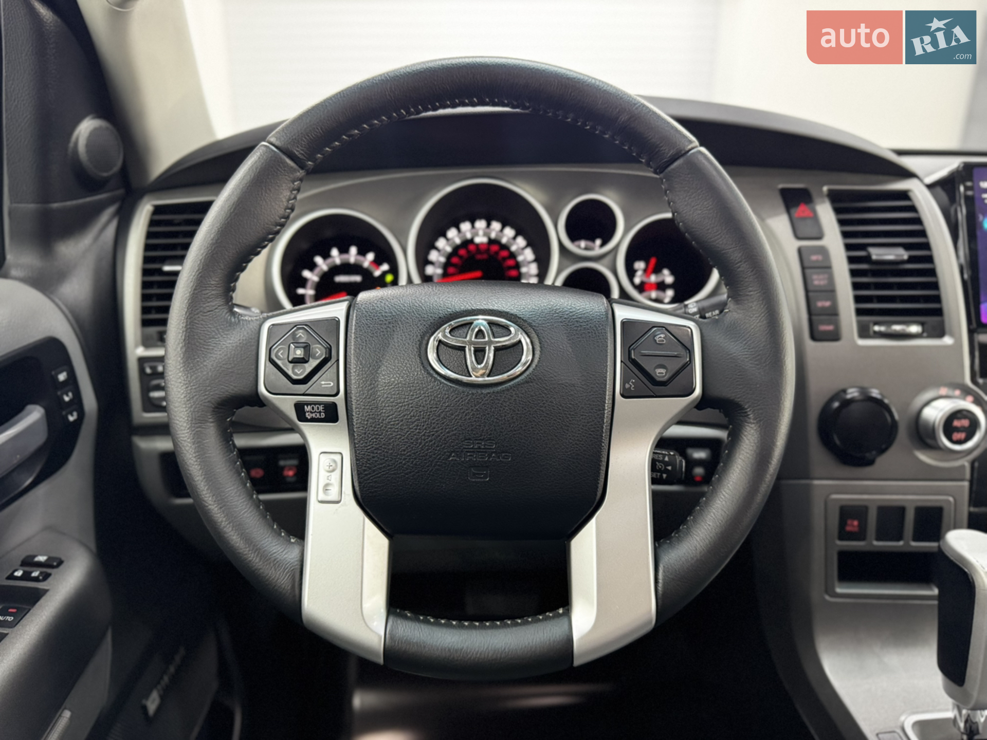 2016 Toyota Sequoia - мініатюра 9