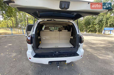 Позашляховик / Кросовер Toyota Sequoia 2008 в 