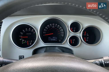 Позашляховик / Кросовер Toyota Sequoia 2008 в 