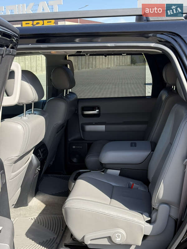 Внедорожник / Кроссовер Toyota Sequoia 2008 в Черкассах