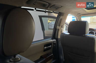 Внедорожник / Кроссовер Toyota Sequoia 2010 в 