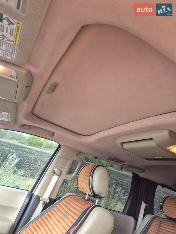 Позашляховик / Кросовер Toyota Sequoia 2011 в Первомайську