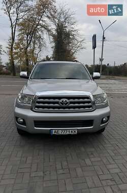 Позашляховик / Кросовер Toyota Sequoia 2008 в Кривому Розі