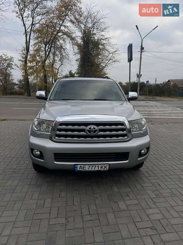 Toyota Sequoia 2008