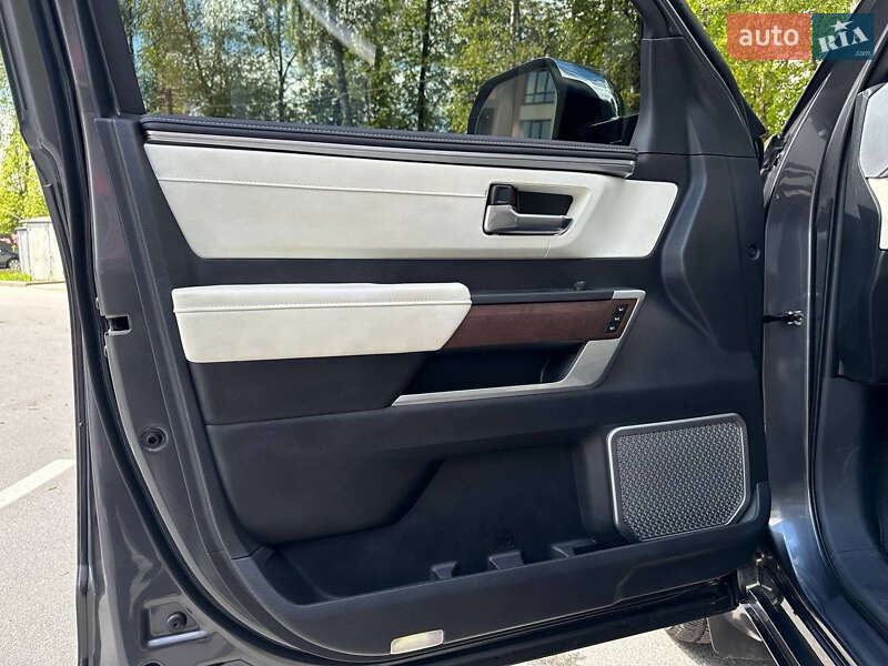 Позашляховик / Кросовер Toyota Sequoia 2023 в Тернополі фото 15 Позашляховик / Кросовер Toyota Sequoia 2023 в Тернополі