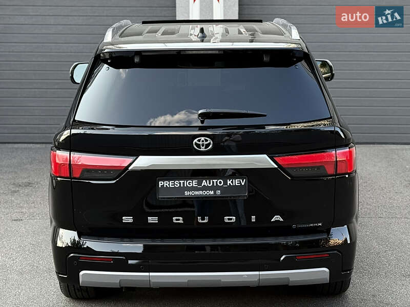 Внедорожник / Кроссовер Toyota Sequoia 2025 в Киеве