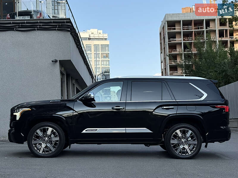 Внедорожник / Кроссовер Toyota Sequoia 2025 в Киеве